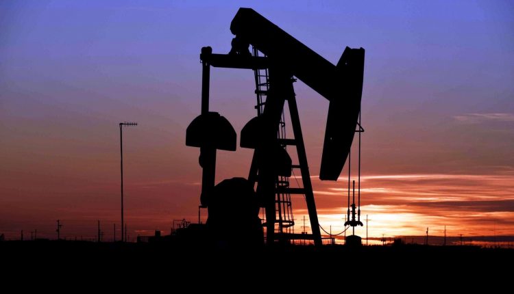 اسعار النفط الخام في أعلى مستوياتها منذ 4 اشهر