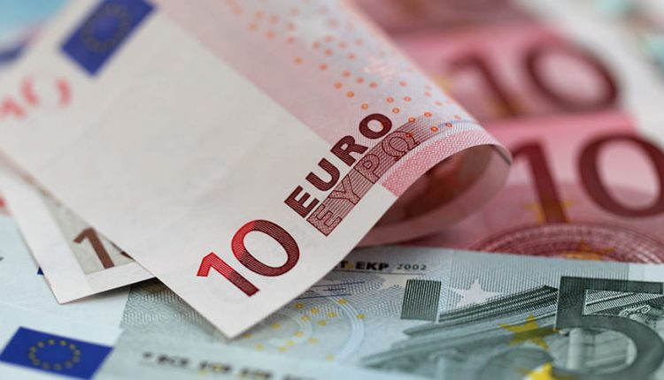 بعد اتفاقٍ اوروبي اليورو الى اعلى مستوى له منذ 4 اشهر (1)