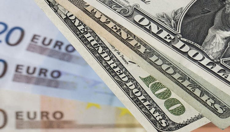 الدولار الامريكي واليورو الاوروبي تبادل ادوار لجني الارباح