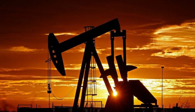 ايجابية تداولات اسعار النفط الخام مقترباً من تحقيق أول أسبوعي