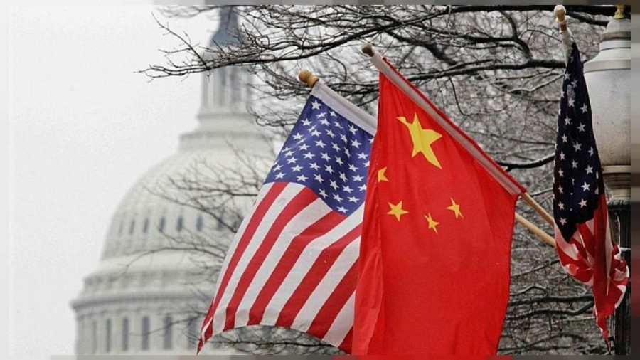 تصاعد التوترات الأمريكية الصينية وسط عقوبات ضد تيك توك وأكبر شركة تصنيق رقائق صينية