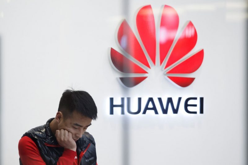 شركة هواوي الصينية تفقد المرتبة الأولى في بيع الهواتف الذكية حول العالم