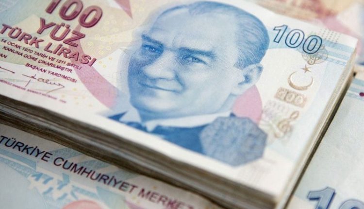 صعود الليرة التركية مقابل الدولار الأمريكي رغم ضعف السيولة في السوق الأمريكي