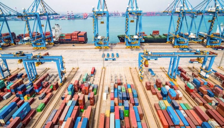 واردات وصادرات الصين تصل 3.3ٌ ترليون دولار خلال 7 شهور وتنمو 24.5