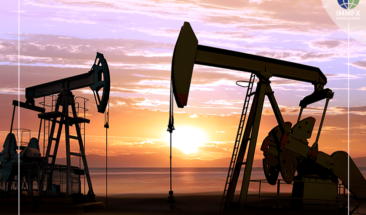 تراجع خام النفط قبيل بيانات اقتصادية مهمة