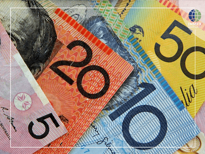 الدولار الاسترالي يصل أعلى مستوى منذ نحو العام